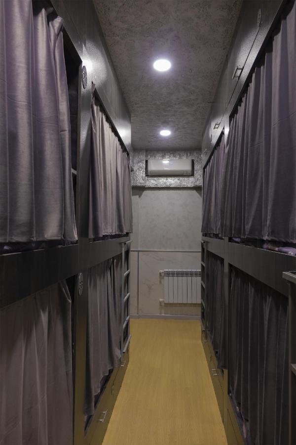 Midcity Hostel Yerevan Bagian luar foto
