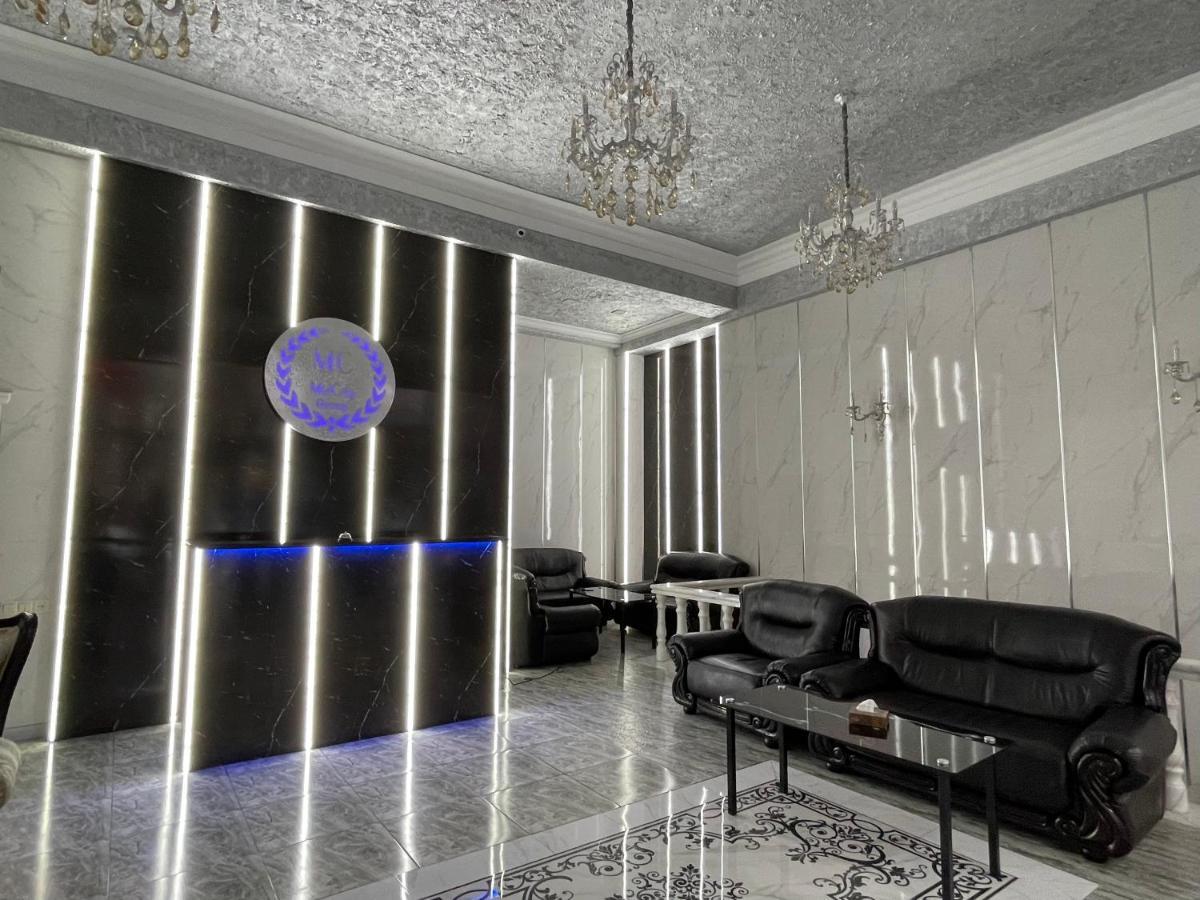 Midcity Hostel Yerevan Bagian luar foto